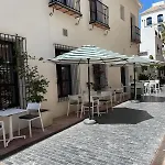Zazz إِستيبونا